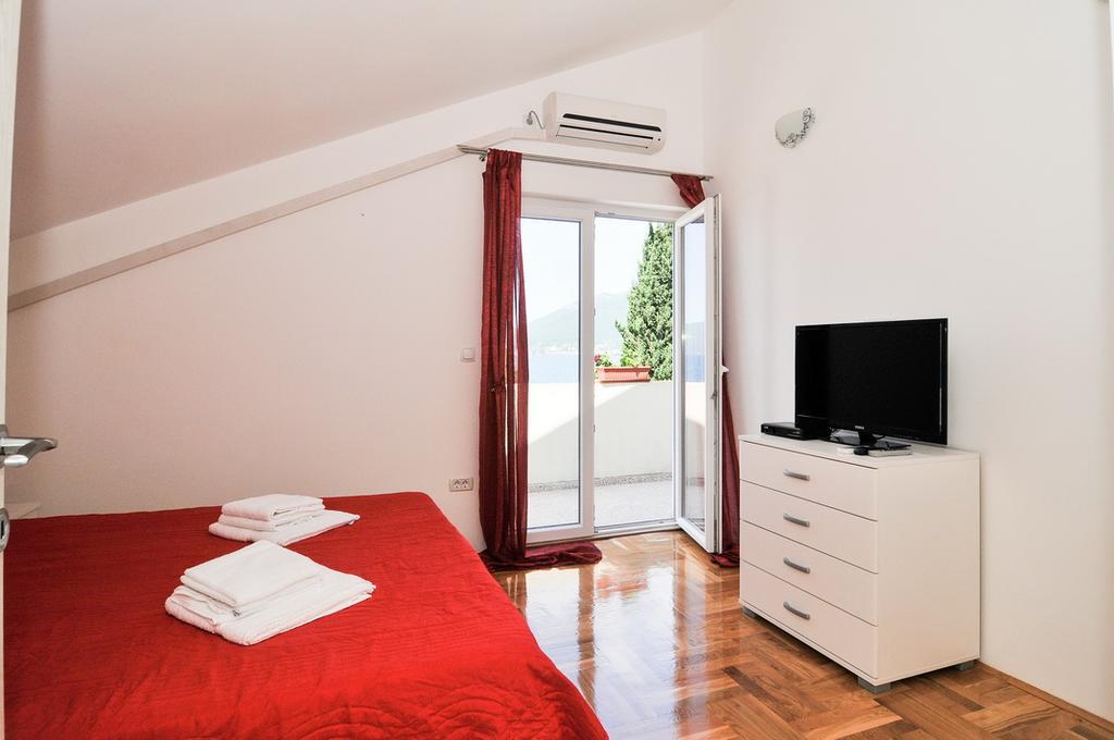 טיווט Apartmani P&M מראה חיצוני תמונה